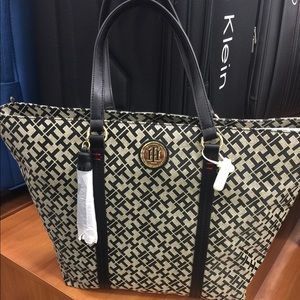 NWT Tommy Hilfiger Handbag Large Lined Pockets $75